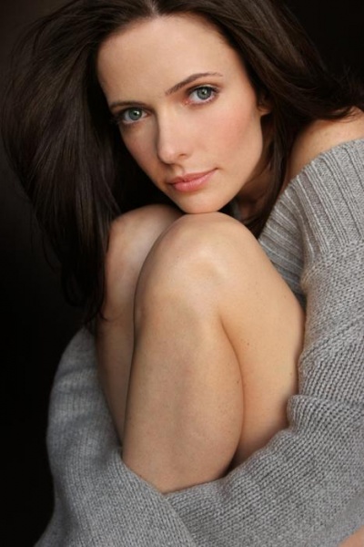File:Bitsie sweater face.jpg
