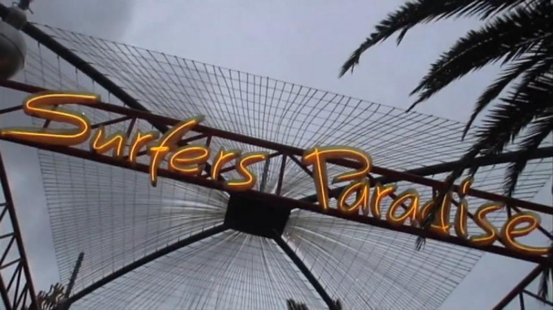 File:LAST-006-SurfersParadise.jpg