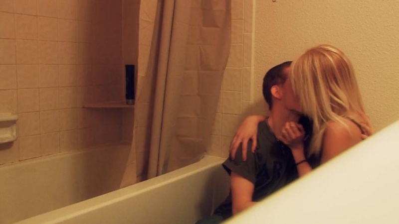 File:Outbreak029-TheKiss.jpg