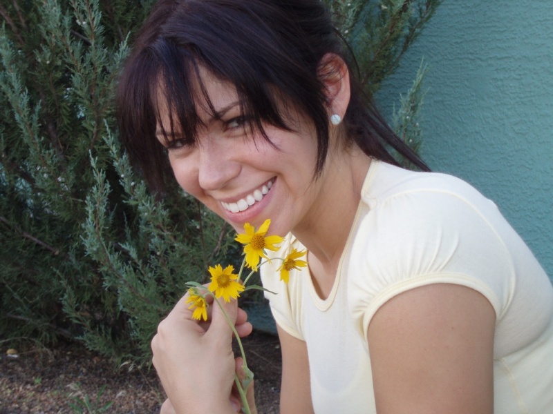File:Emma Flowers 5.jpg