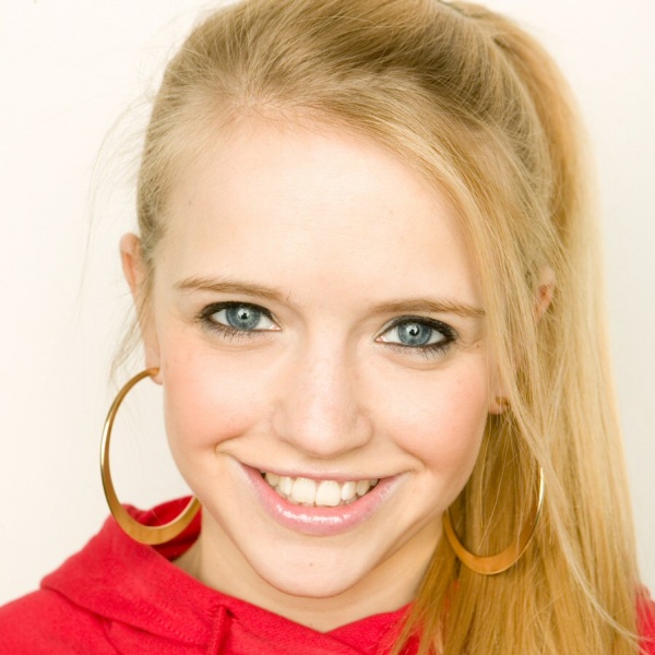 File:S2 Icon - Lauren.jpg