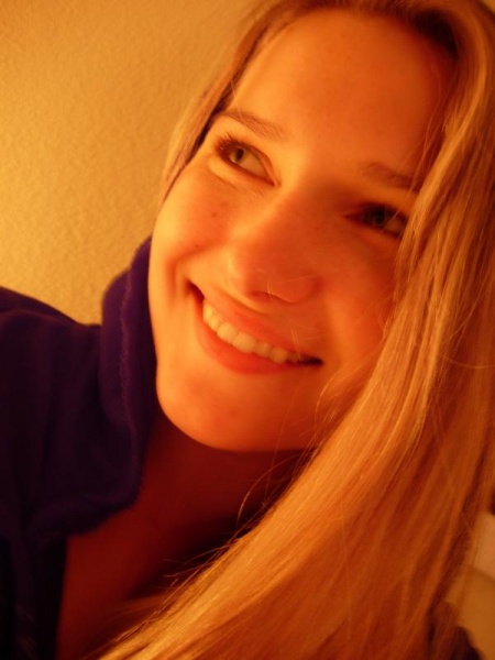 File:Becki orange.jpg