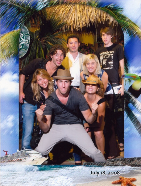 File:LG15cruise1.jpg